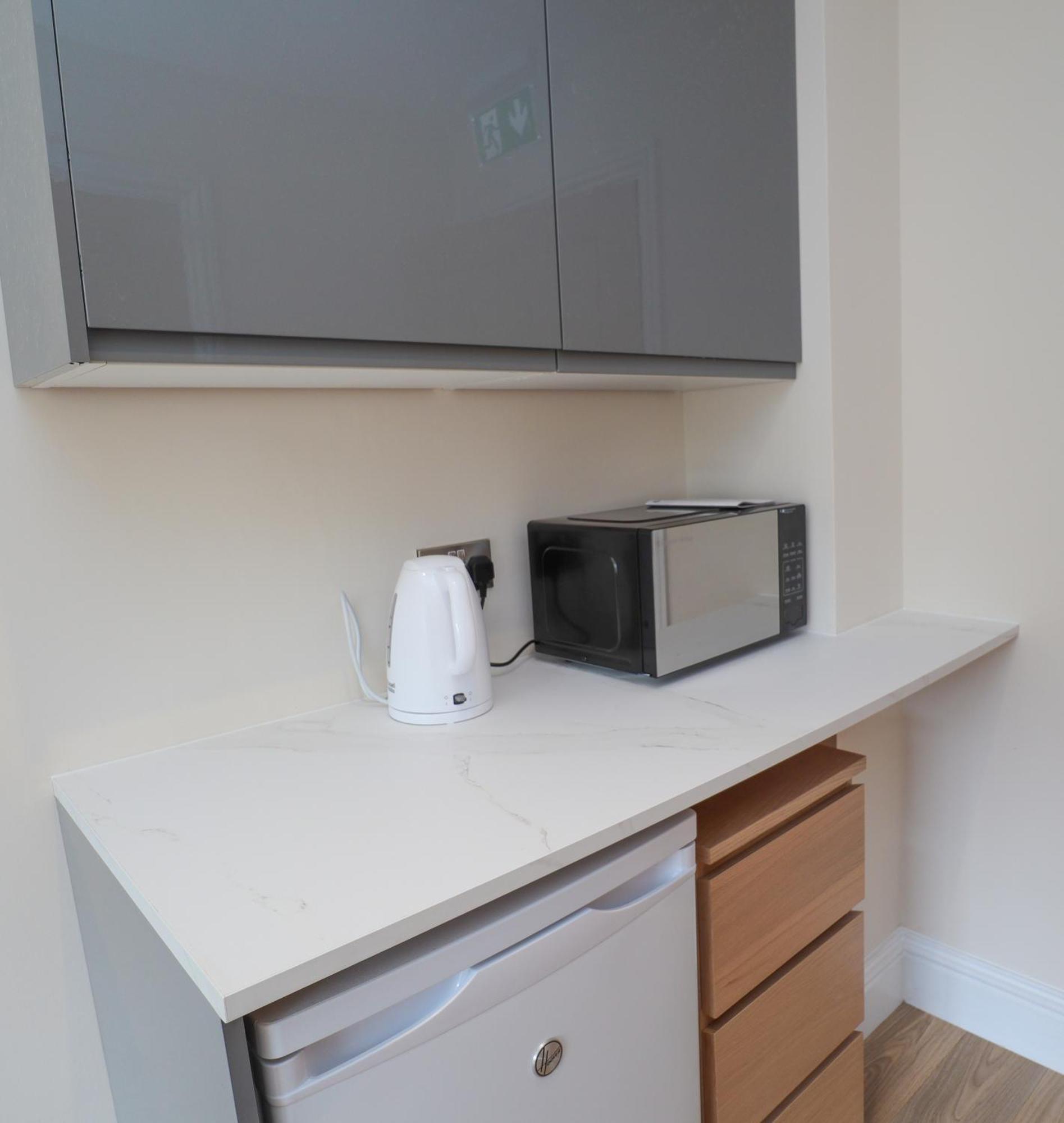 Aqua Nest Eastbourne - En-Suite, Free Parking, Kitchen Exterior foto